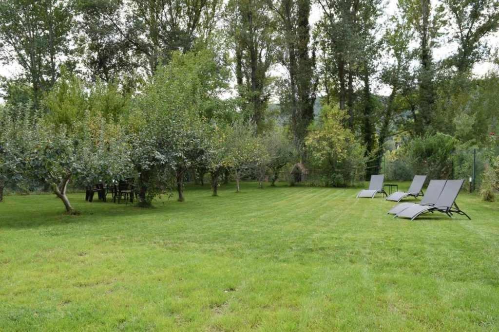 Apartamentos Ordesa Aínsa Εξωτερικό φωτογραφία
